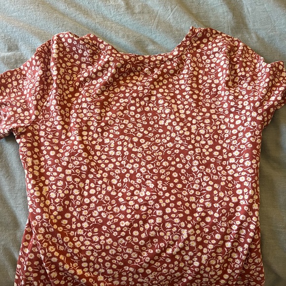 Floral basic top - Picture 3 of 4